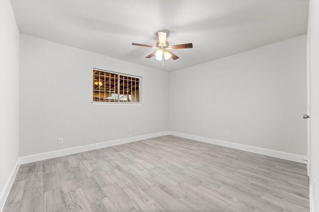 Building Photo - 9026 Kempwood Dr