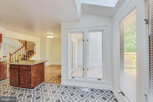 Building Photo - 5 Drumcastle Ct