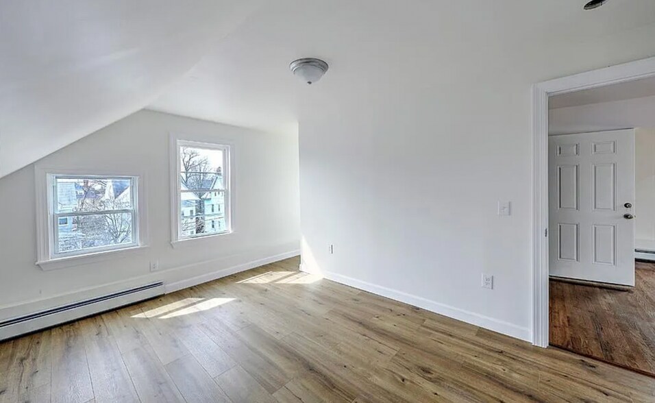 Building Photo - 139 Wentworth Ave