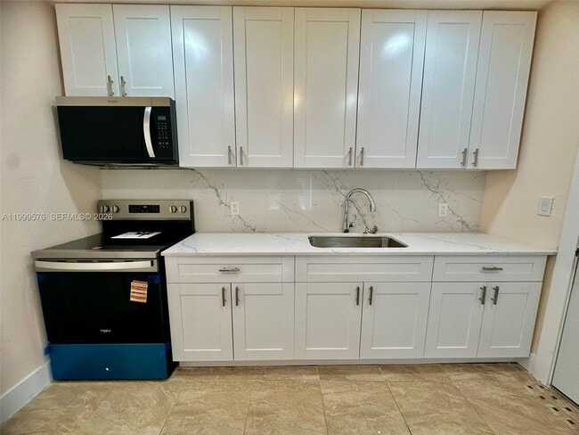 Building Photo - 2014 NW 43rd St