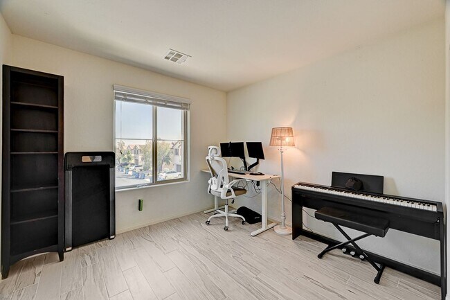 Building Photo - Stunning Southern Highlands three bedroom!