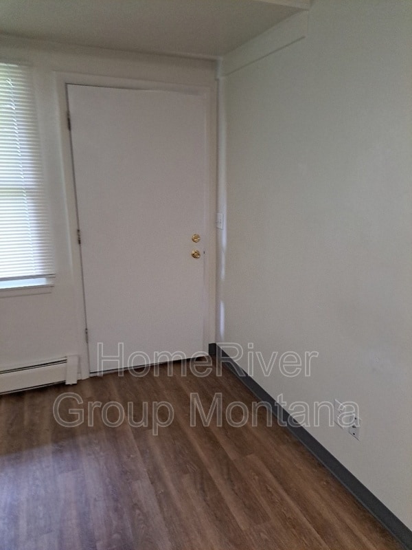 Building Photo - 707 SW Higgins Ave