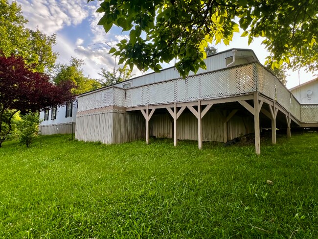 Building Photo - 3635 Phillips Rd