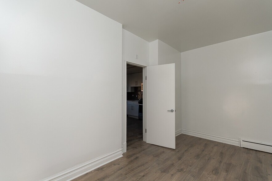 Building Photo - 3734 W Wabansia Ave