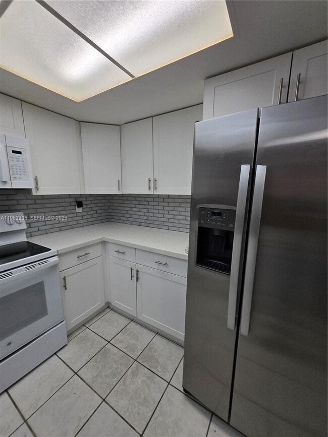 Building Photo - 12219 SW 14th Ln