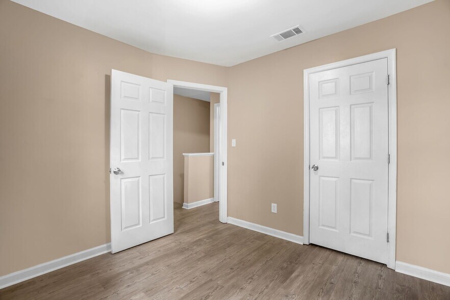 Building Photo - 3101 Cinnamon Cir