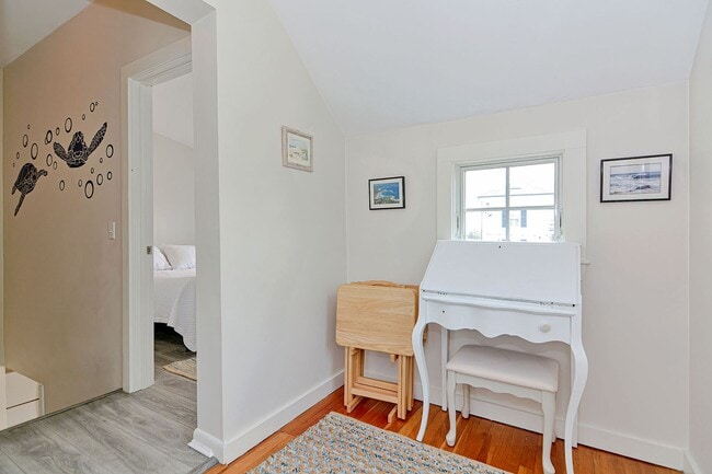 Building Photo - WINTER RENTAL: Changes In Latitude (Dogs Welcome!)