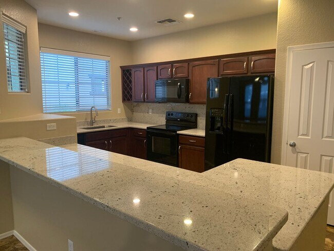 Building Photo - A gorgeous two story 3 bedroom 2.5 bath townhome