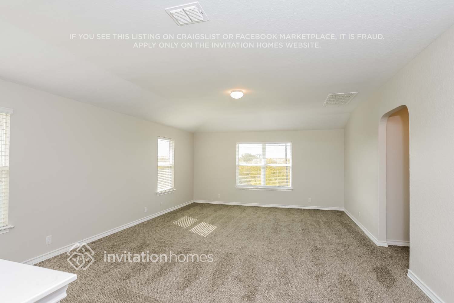 Building Photo - 9203 Savoy Sands