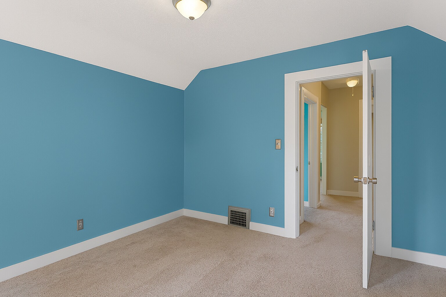 Building Photo - 2628 Ulysses St NE