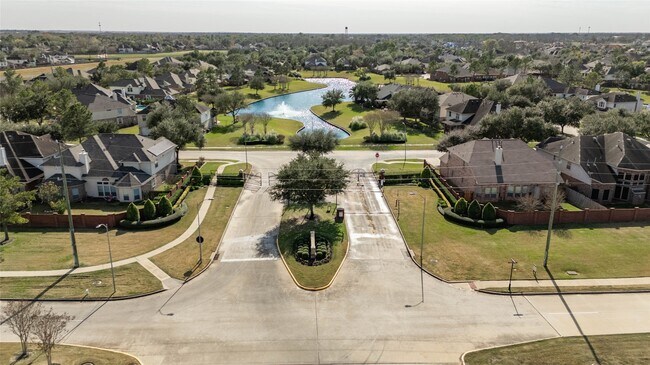 Building Photo - 1230 Blue Leaf Dr