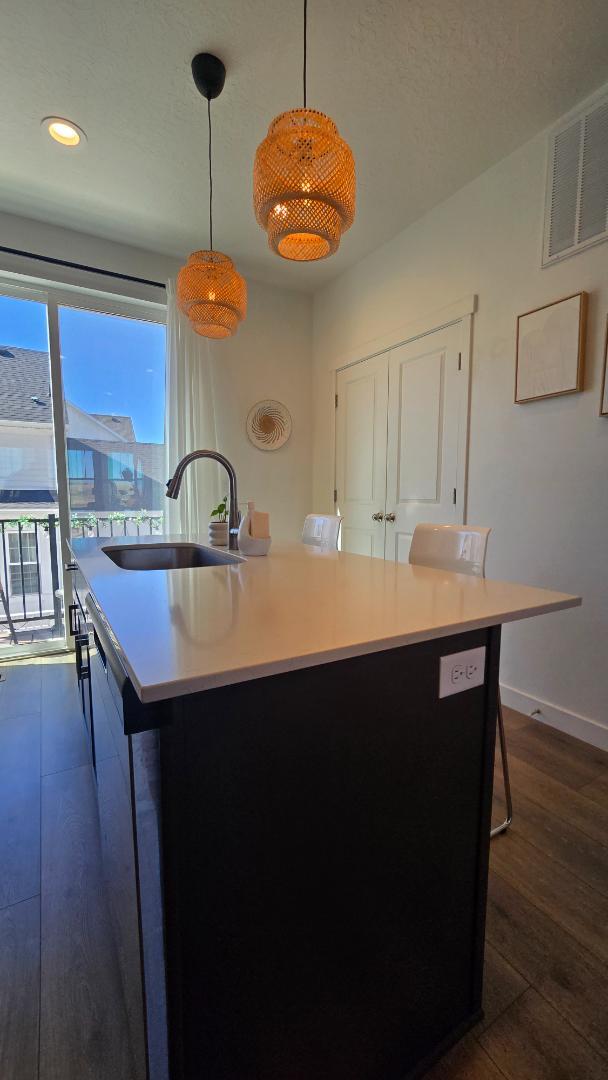 Building Photo - 7003 S Jordan Pkwy W