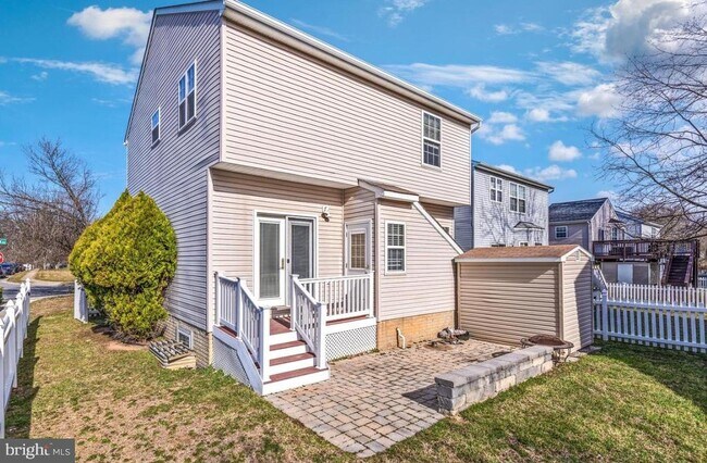 Building Photo - 1721 Grande View Ave