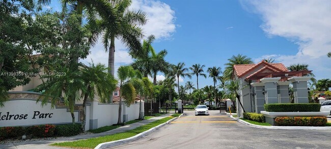 Building Photo - 4723 SW 163rd Pl