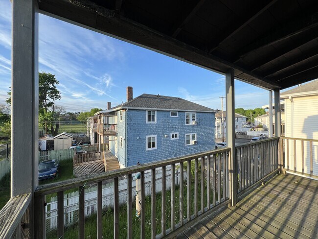 Building Photo - 274 Chelsea St