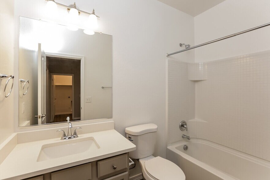 Building Photo - 8139 W Atlantis Way