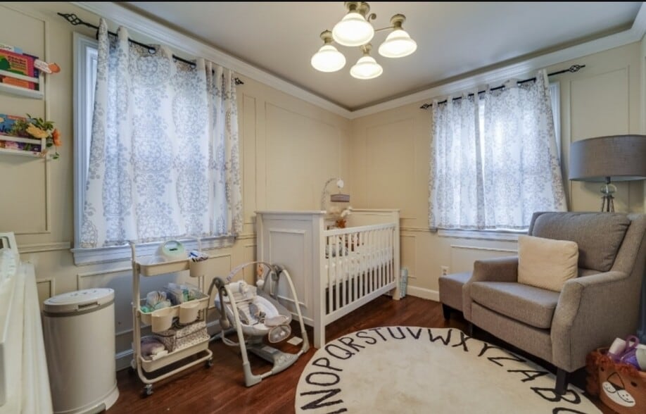 Building Photo - 391 Ward St