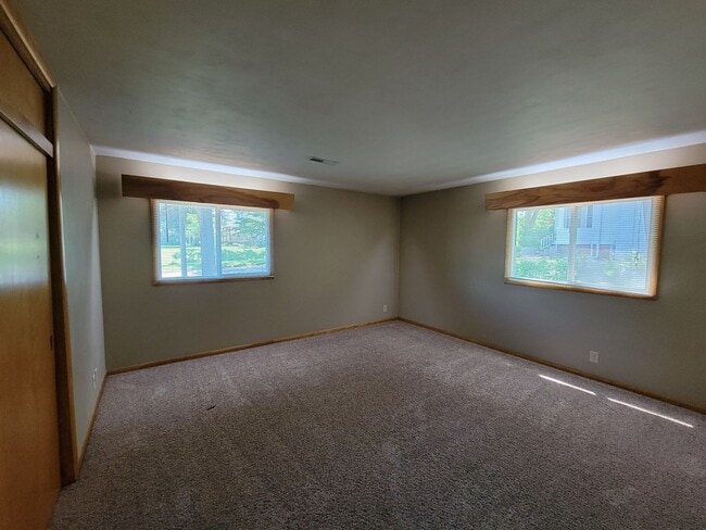 Building Photo - 1103 College St