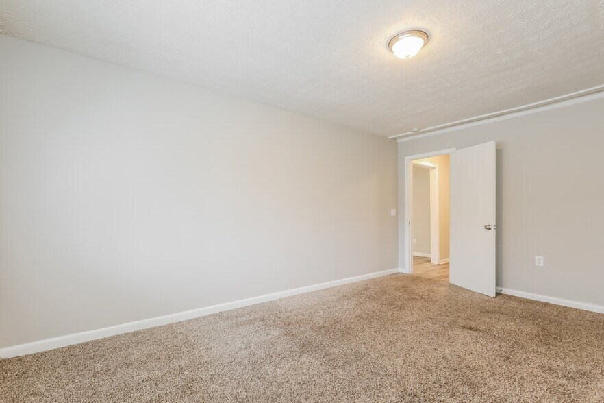 Building Photo - 8721 W Bourne Dr