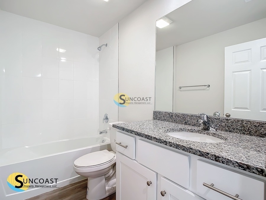 Building Photo - 6357 Spinnaker Blvd