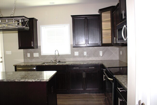 Building Photo - 2143 Stafford Dr
