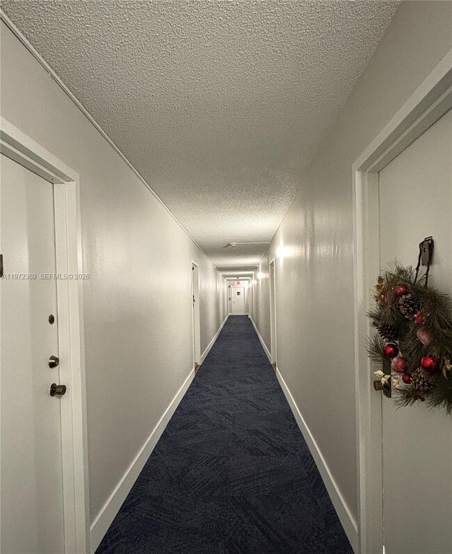 Building Photo - 2500 NE 135th St