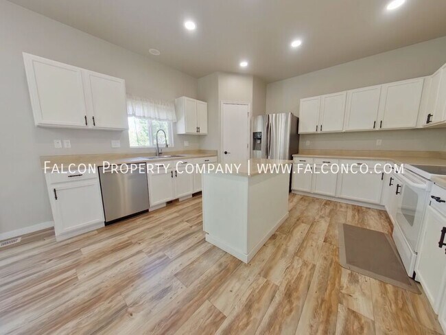 Building Photo - 9345 Hirono Rd