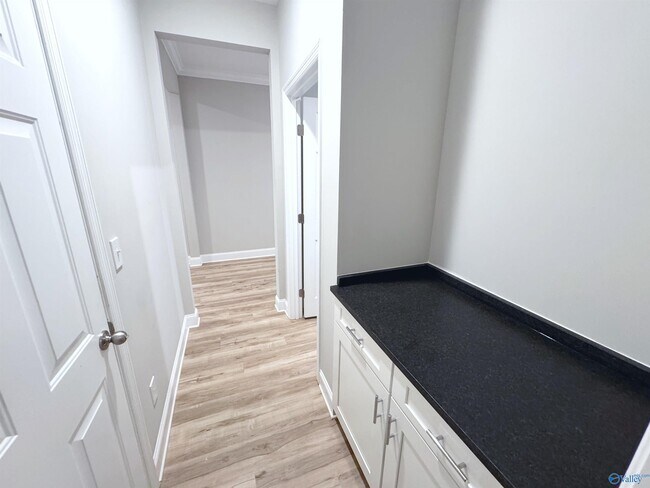 Building Photo - 29419 Canoe Cir NW