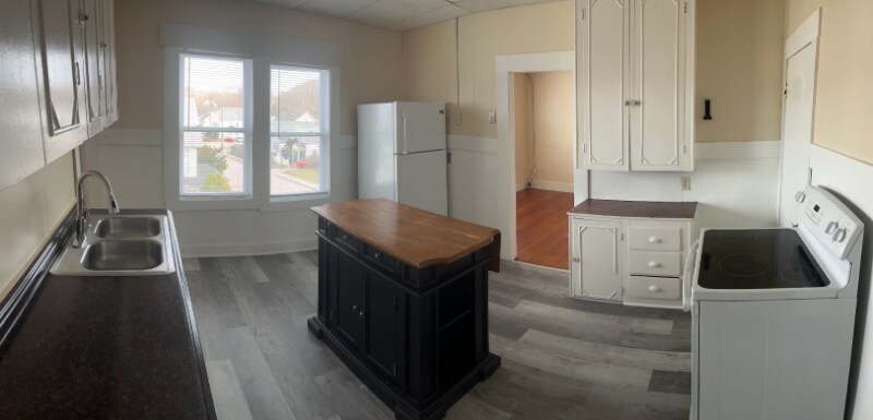 Primary Photo - 3 Negus St