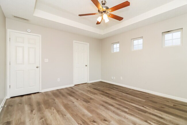 Building Photo - 266 Cobbler Cove Dr