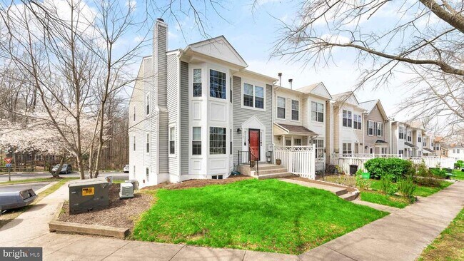 Building Photo - 12168 Springwoods Dr