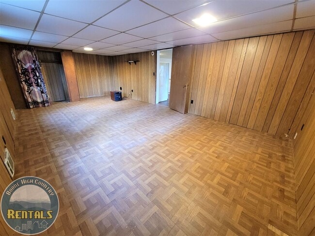 Building Photo - 316 Carl Giles Rd