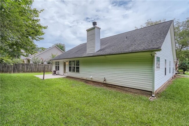 Building Photo - 615 Chandon Way