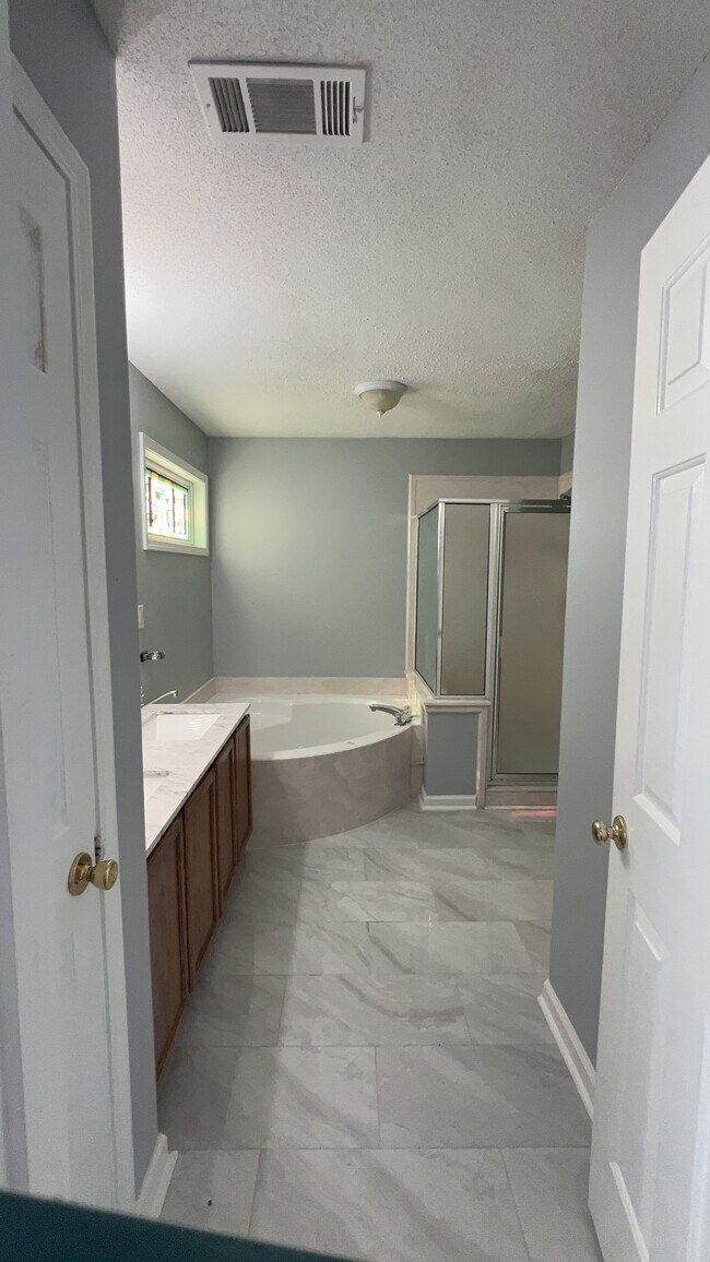 Building Photo - 9241 Speerberry Ln