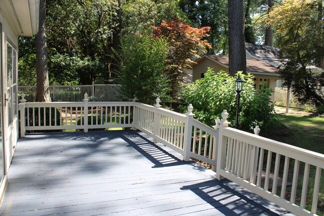 Building Photo - 1409 Chesnee Dr