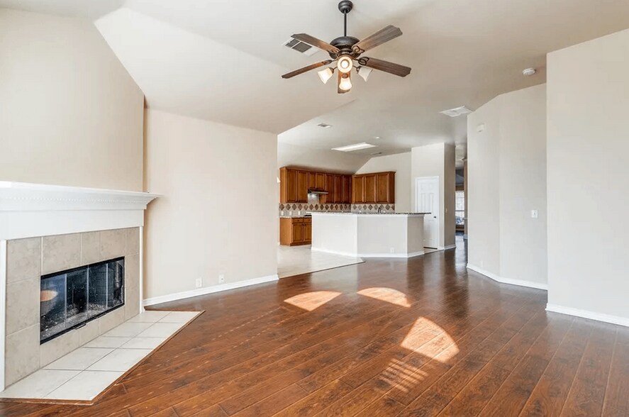 Building Photo - 11431 Wovenedge Ct