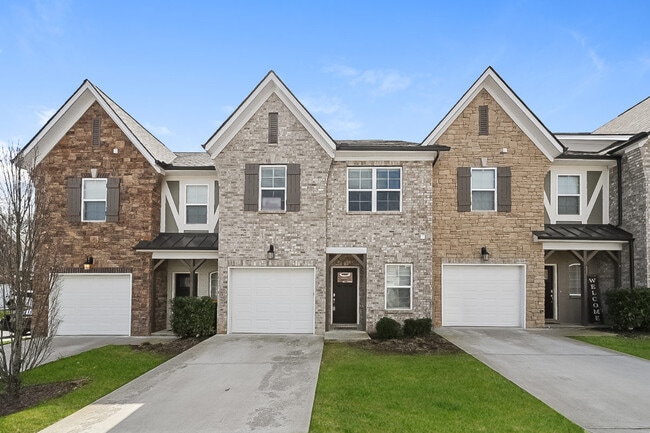 Building Photo - Tricon Hickory Station