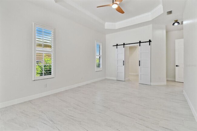 Building Photo - 13792 Long Lake Ln