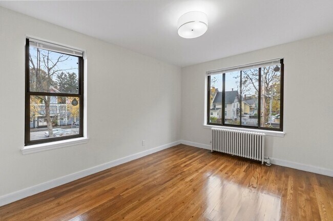 Building Photo - 38-40 Cedar Street Unit 243