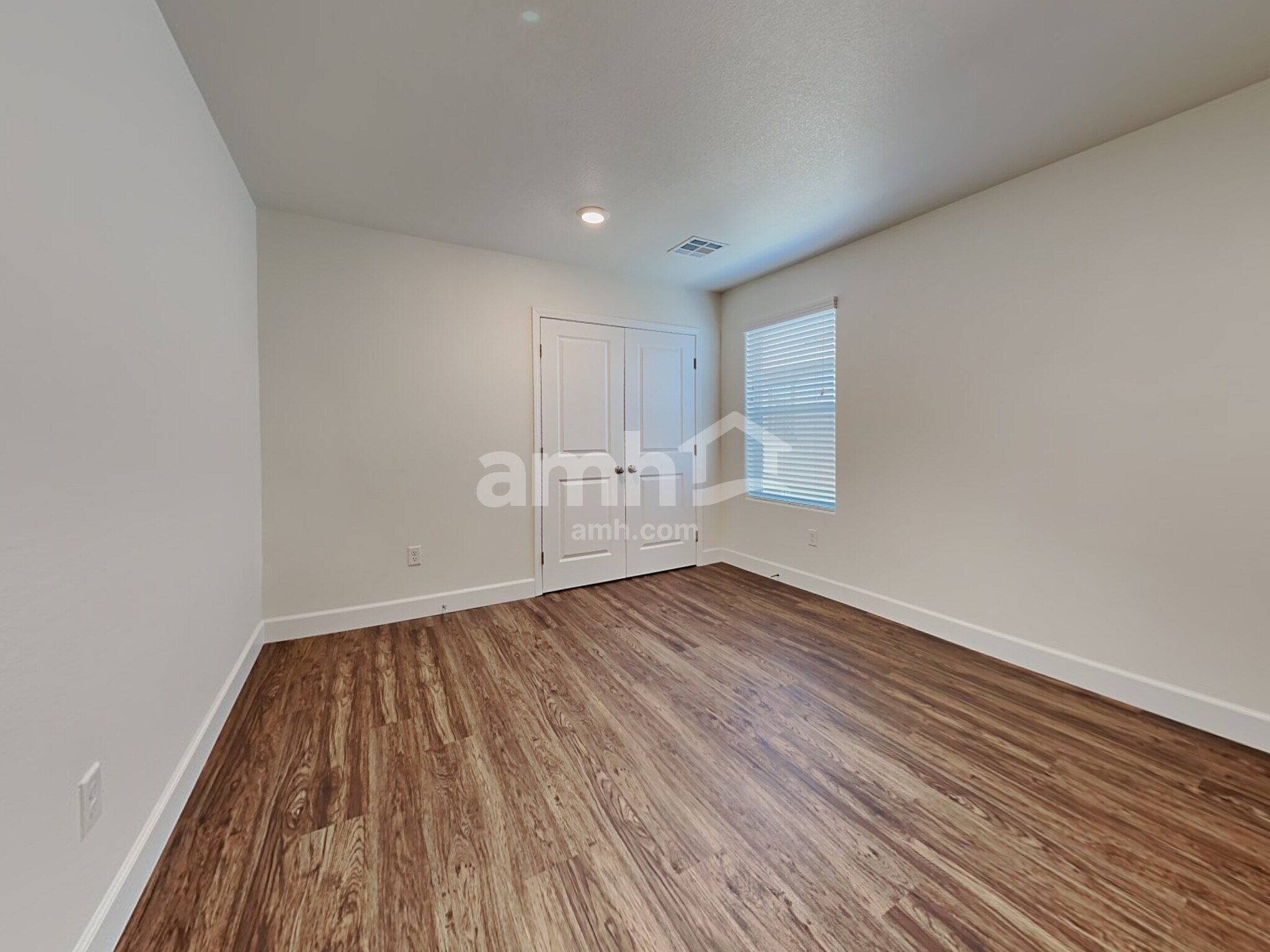 Building Photo - 4739 Tree Swing St