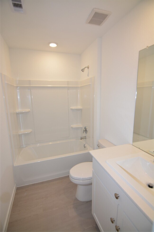 Building Photo - 26926 Dalmatian Bellflower Dr