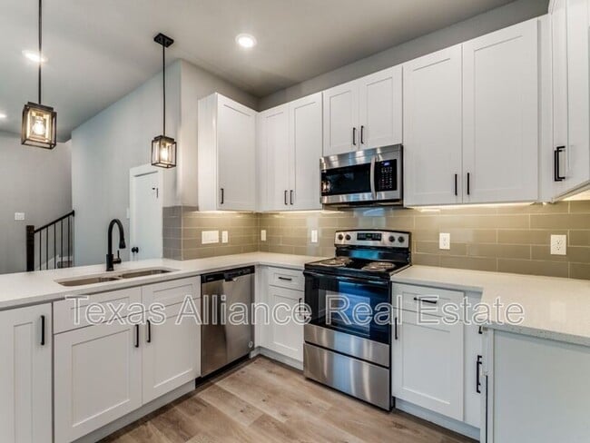 Building Photo - 3628 Frazier Ct