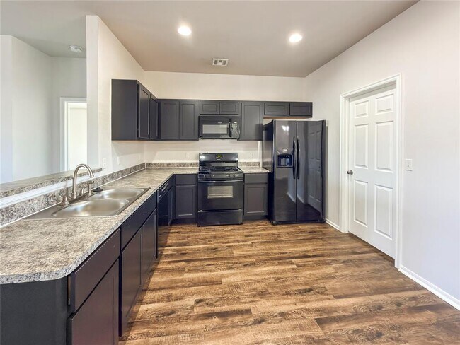 Building Photo - 3505 SE 94th St