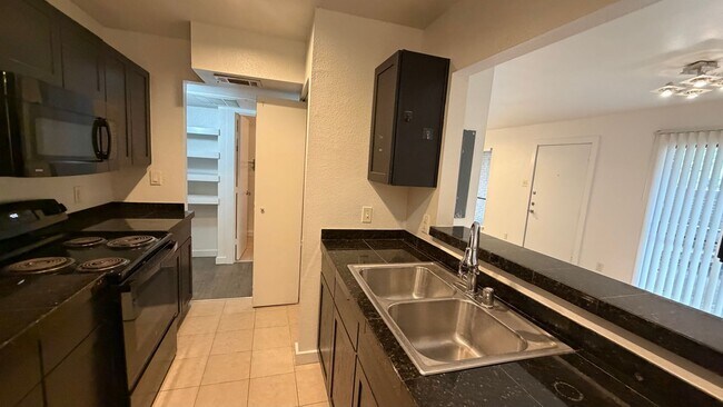 Building Photo - 106-E Eden at Avondale