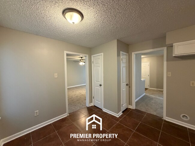 Building Photo - Beautiful 2-Story 3BR/2.5BA Bartlett Home | 1,632 Sq Ft, Vaulted Primary & Back Patio