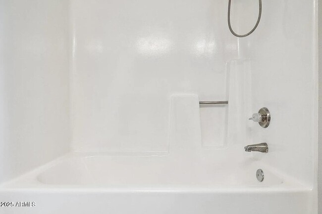 Building Photo - 935 N Granite Reef Rd