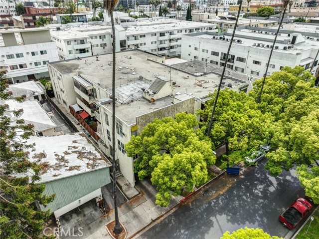 Building Photo - 320 S Gramercy Pl