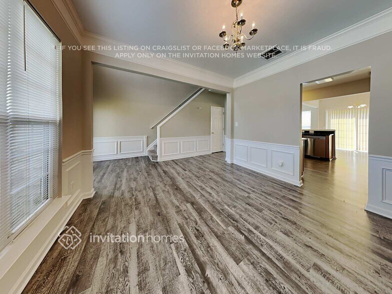 Building Photo - 1460 Cantwell Ct