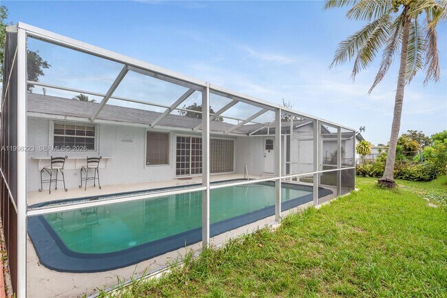 Building Photo - 8970 Johnson St