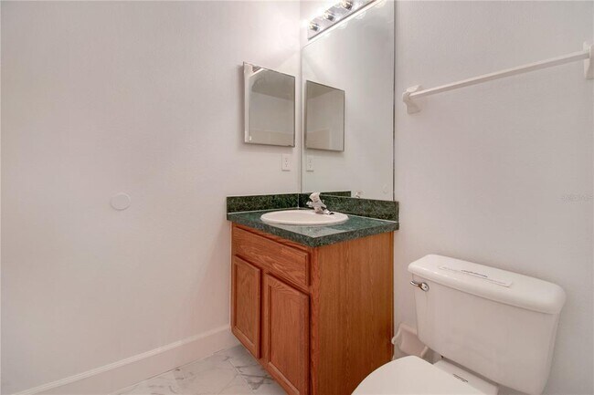 Building Photo - 236 Langham Dr